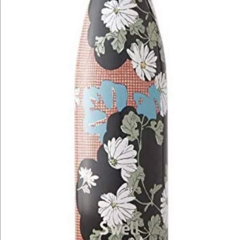 S’well Liberty of London fabrics insulated bottle - Picture 5 of 8